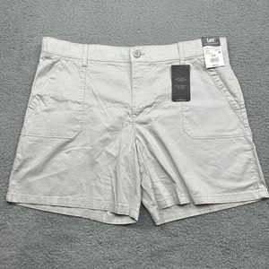 Lee Shorts Womens Size 20m Utility Mid Rise Ultra Soft Waistband  Foggy Grey